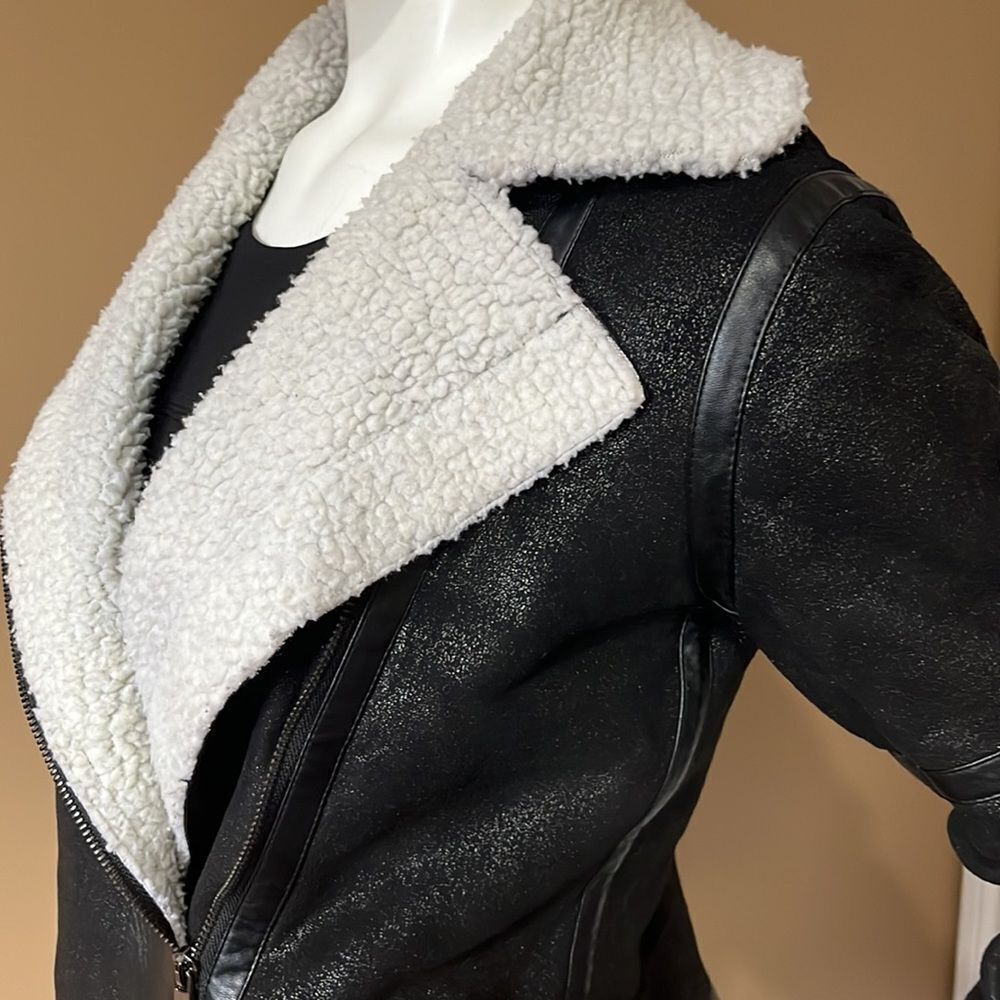 Beautiful winter jacket/ Size S - Picture 8 of 13